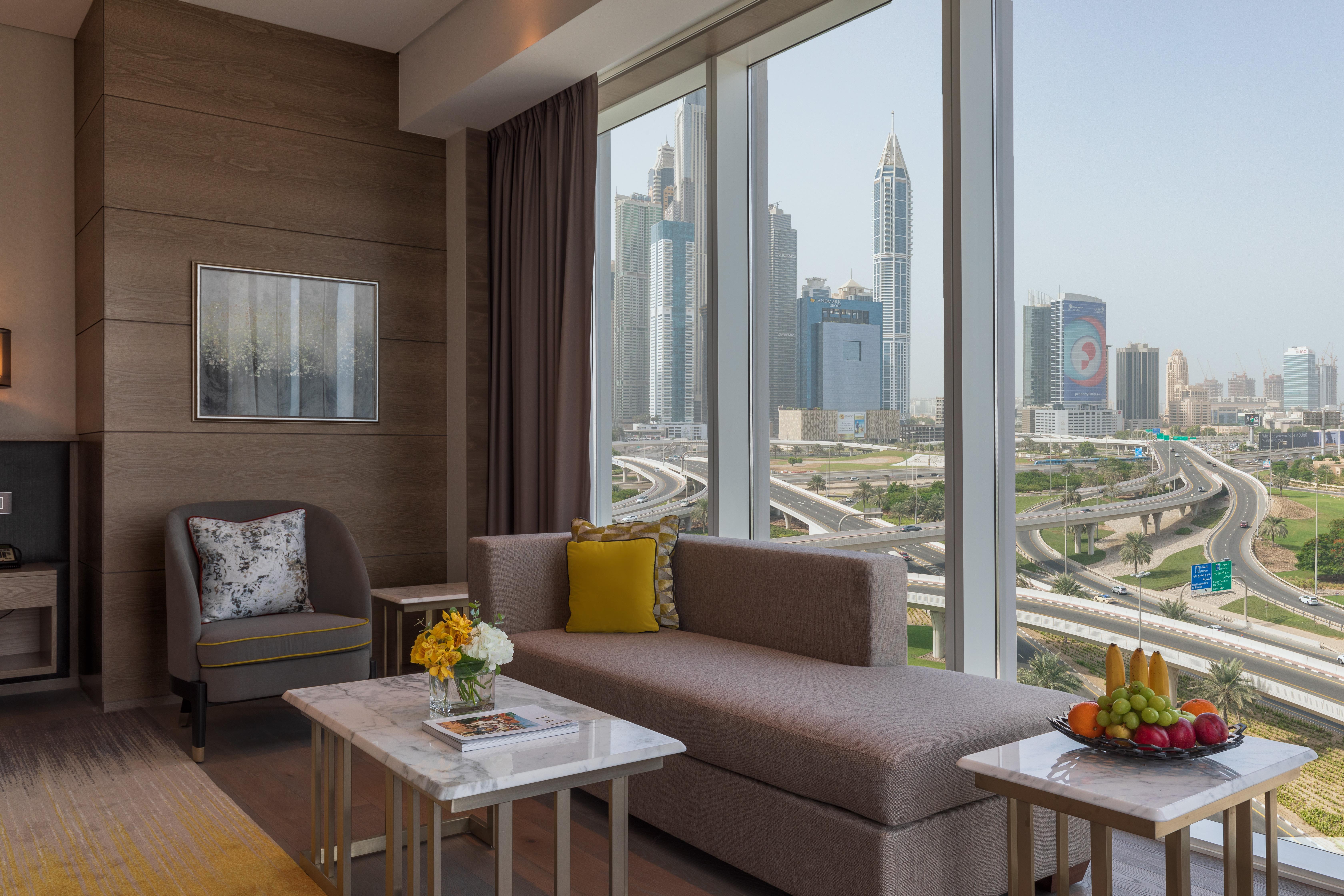 Hotel Taj Jumeirah Lakes Towers 5*
