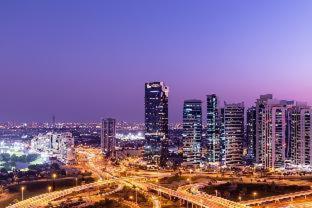 فندق Taj Jumeirah Lakes Towers 5*
