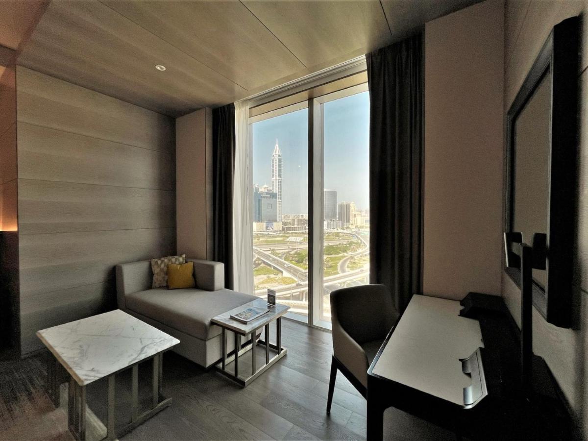 فندق Taj Jumeirah Lakes Towers دبي