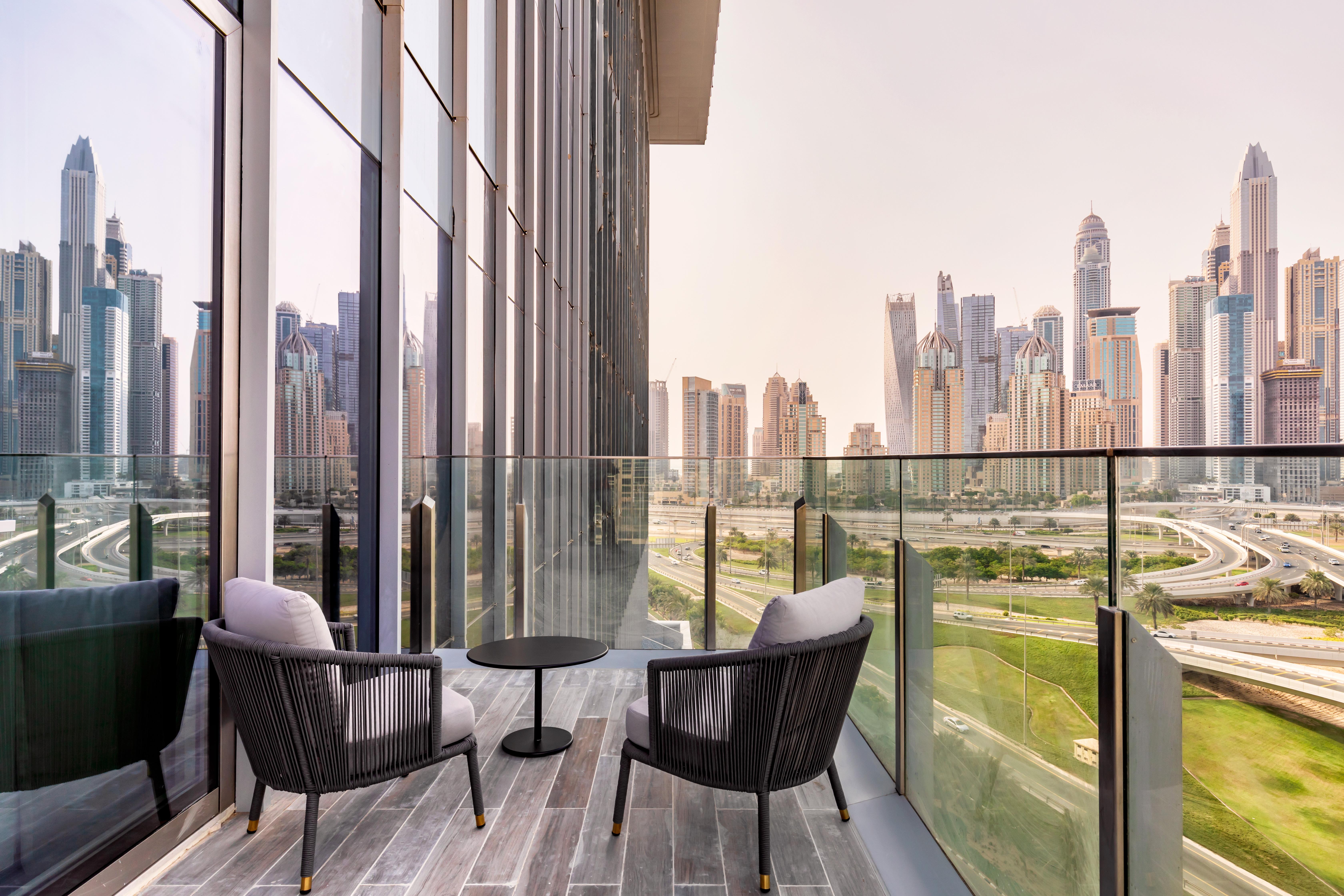 فندق Taj Jumeirah Lakes Towers